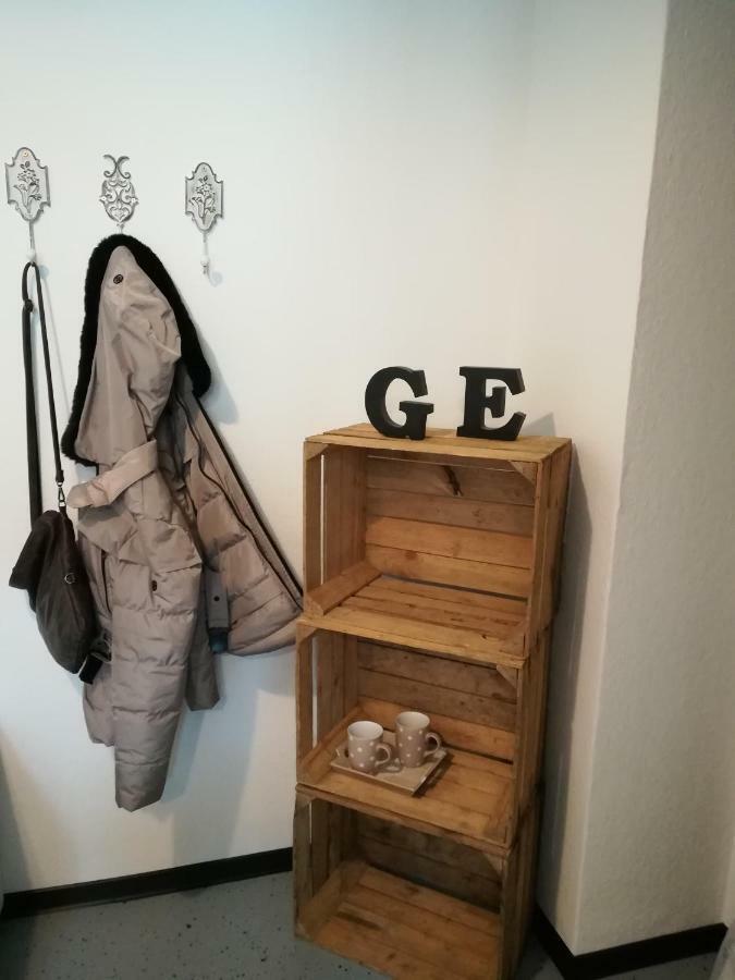 Zentrales Apartment In เกลเซนเคียร์เคน ภายนอก รูปภาพ