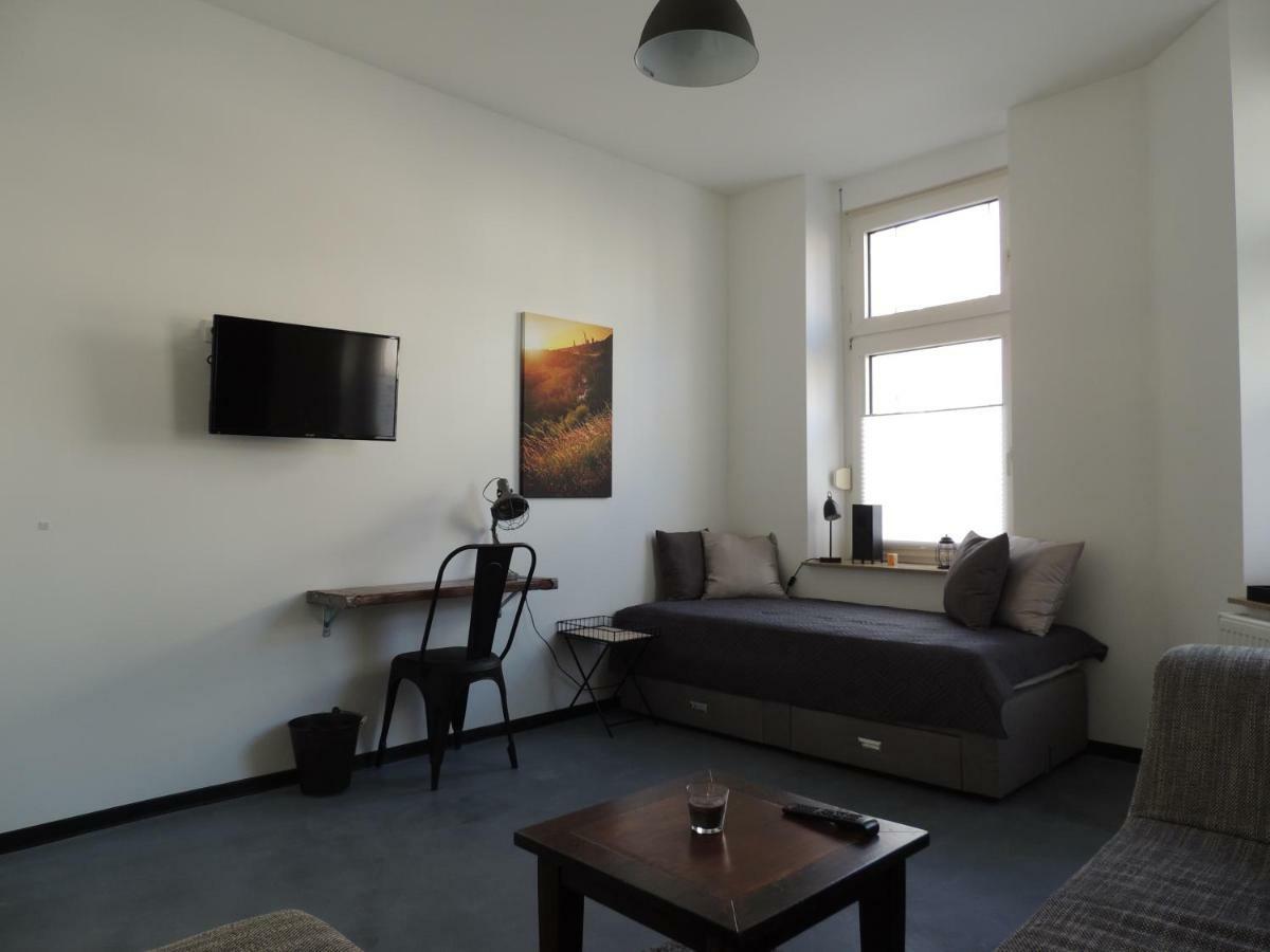 Zentrales Apartment In เกลเซนเคียร์เคน ภายนอก รูปภาพ