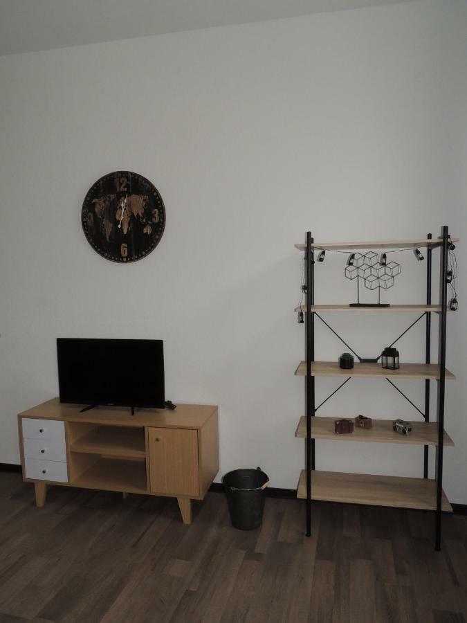 Zentrales Apartment In เกลเซนเคียร์เคน ภายนอก รูปภาพ