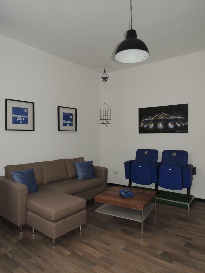 Zentrales Apartment In เกลเซนเคียร์เคน ภายนอก รูปภาพ