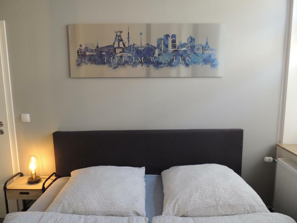 Zentrales Apartment In เกลเซนเคียร์เคน ภายนอก รูปภาพ